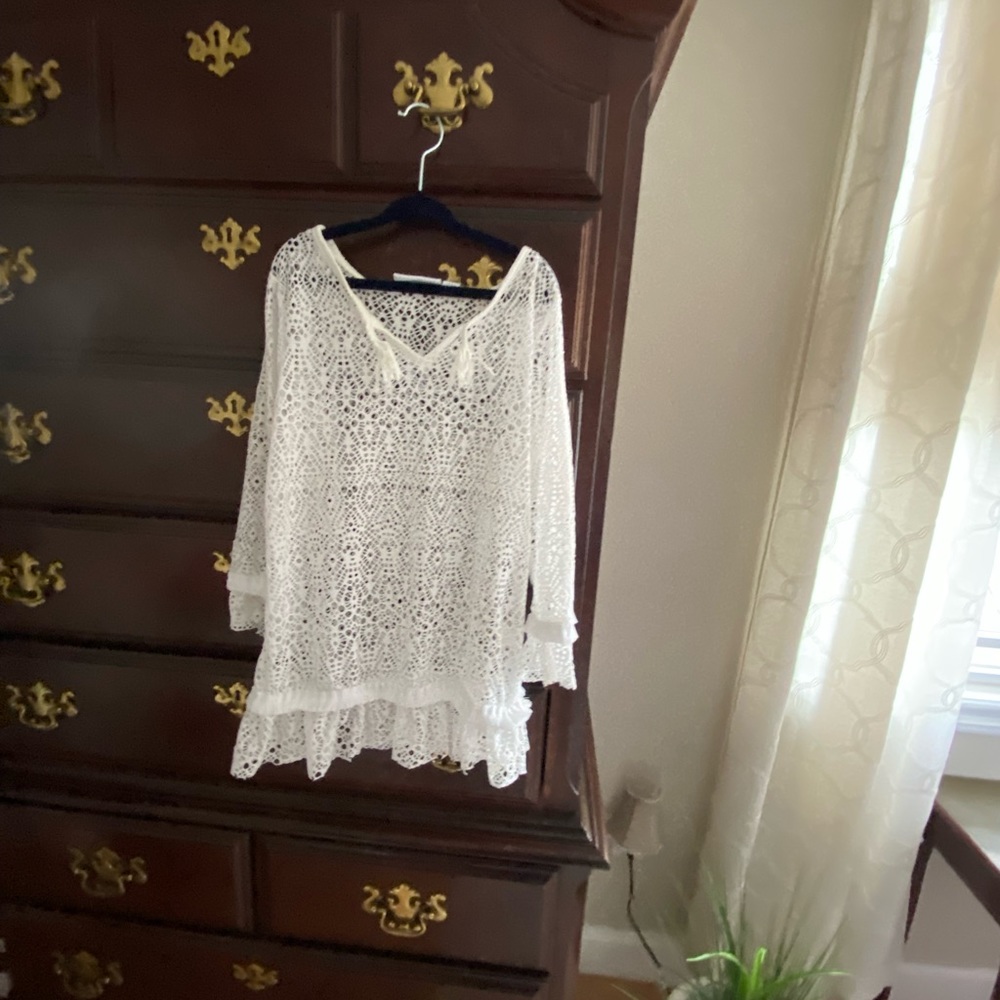 Girls swimsuit coverup.